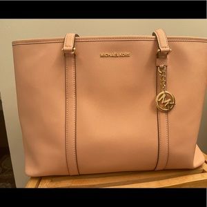 Michael Kors light pink laptop bag
